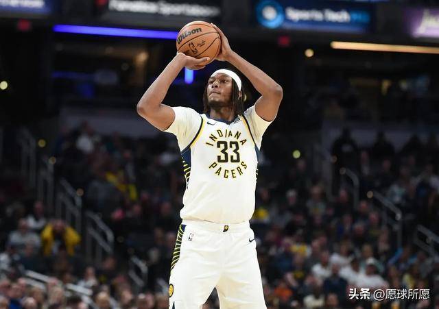 步行者绝杀时刻，西蒙斯点燃赛场，复出首战轰40分迎来胜利！